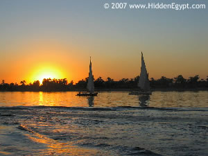 Felucca Float - embark on a sail from Aswan to Edfu - not for the fussy-minded but oh so romantic!